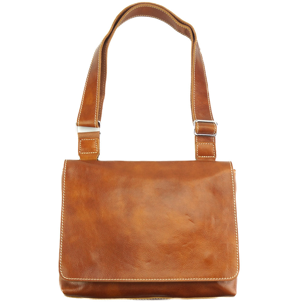 Flap Messenger bag in cow leather-15