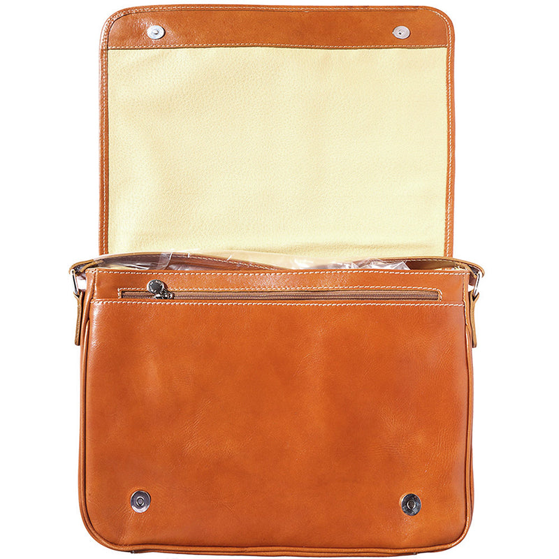 Christopher MM Messenger bag in cow leather-14