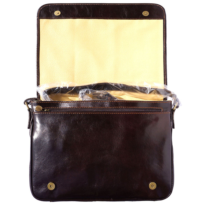 Christopher MM Messenger bag in cow leather-26