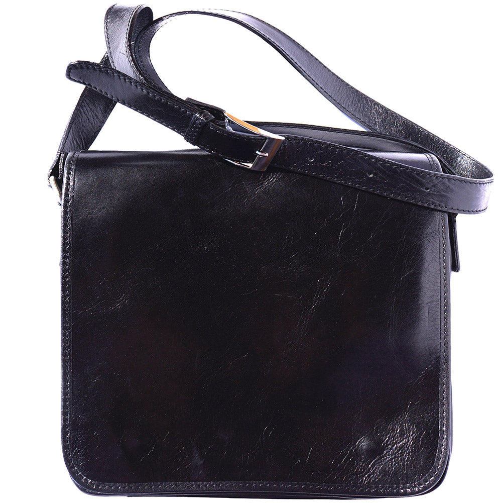 Christopher Messenger bag in cow leather-34