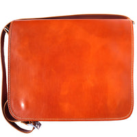 Christopher GM Messenger bag in cow leather-26