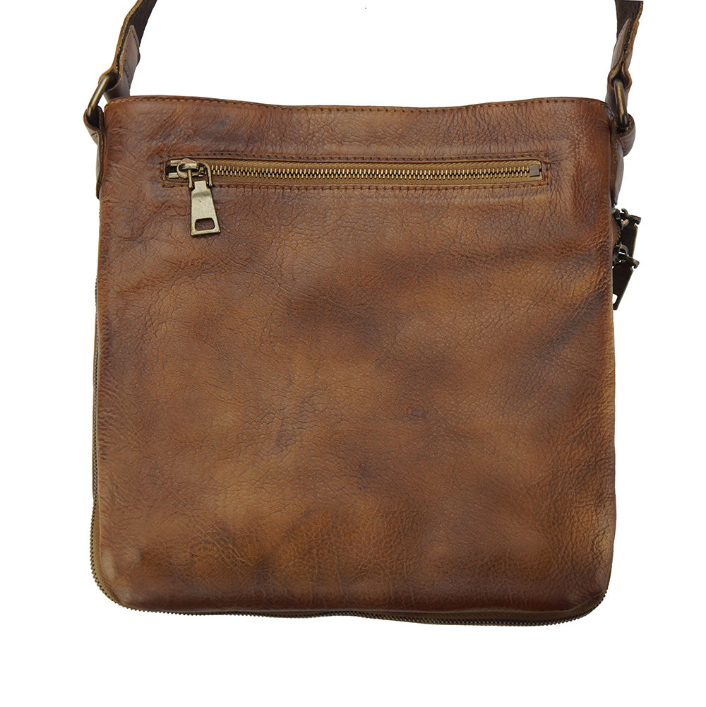 Oscar Cross body leather bag-12