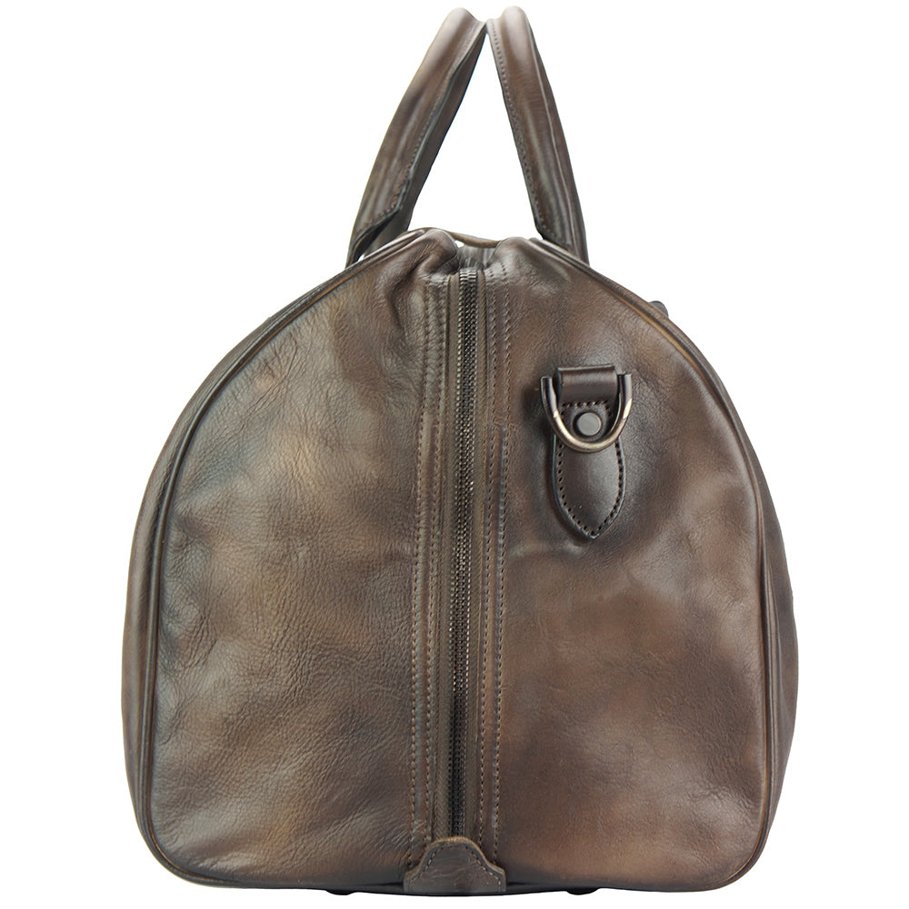 Travel bag Serafino in vintage leather-1