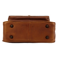 Montaigne GM vintage leather Handbag-5