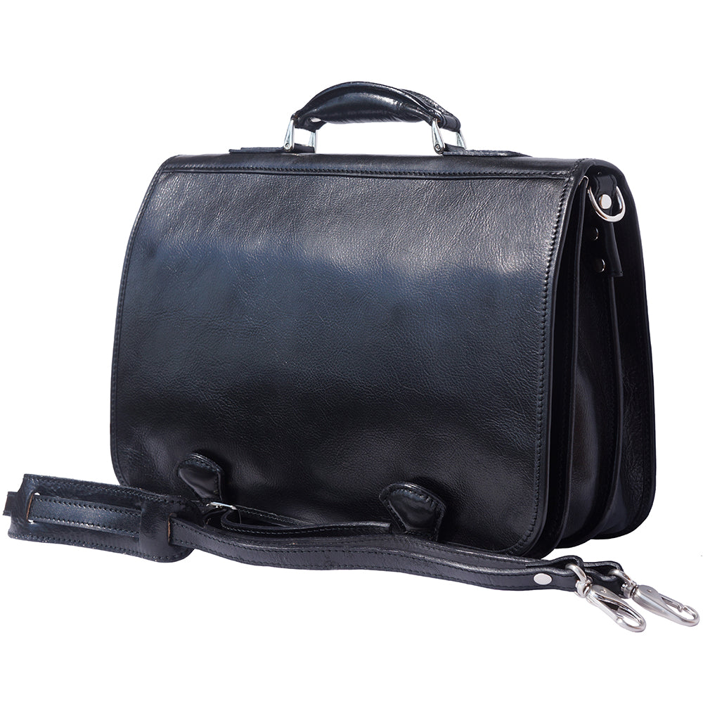 Leather briefcase in two compartments with double pockets on the front-10