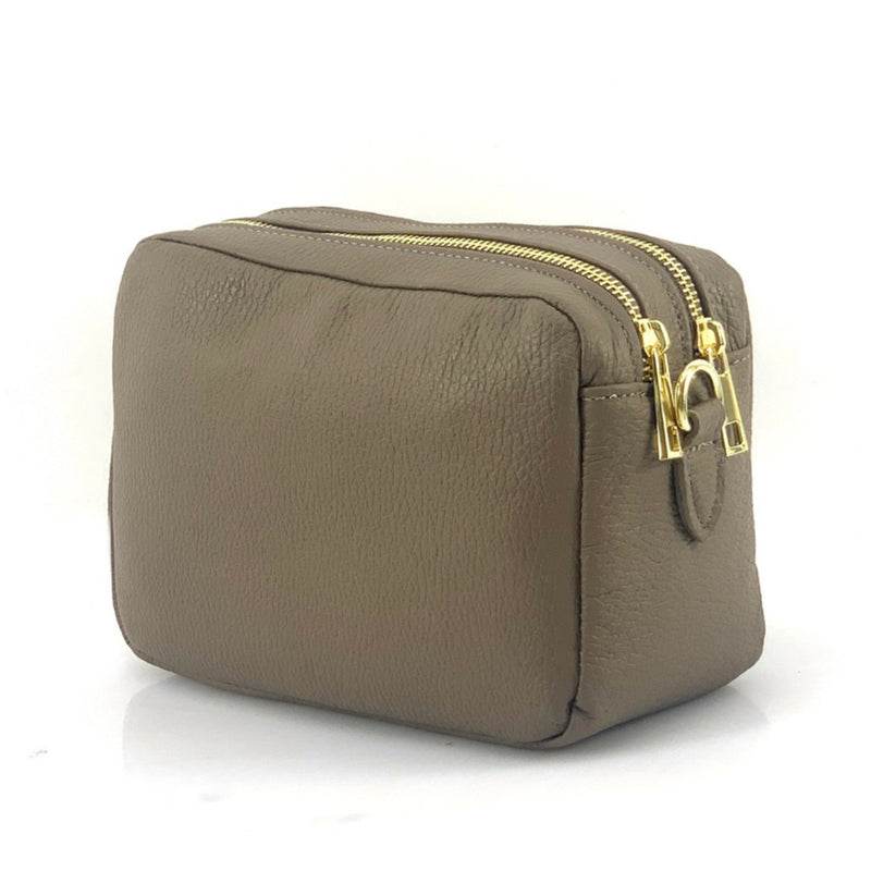 Amara GM leather shoulder bag-21