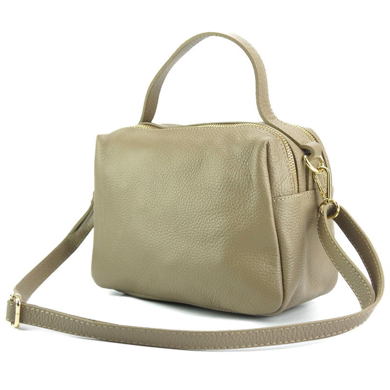 Ilva leather Handbag-11